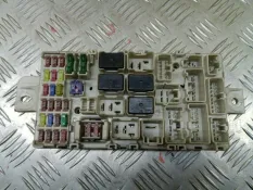 Блок предохранителей Mitsubishi L200 (2006-2015) 2007 8565A013 2.5 D 4D56
