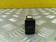 Разъем AUX / USB Toyota Rav 4 (XA30) (2005-2014) 2011 8619002010