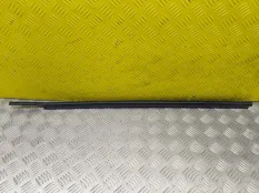 Молдинг стекла двери передней правой наружный Toyota Tundra II (2006-2022) 2008 681600C020 ПИКАП 5.7 I 3URFE