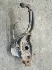 Кулак поворотный правый Nissan Pathfinder (R51M) 2004-2013 2008 40014EB000 2.5 D YD25DDTI