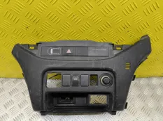 Кнопка аварийной сигнализации Mitsubishi L200 (2015-2022) 2018 8002C293 2.4 D 4N15