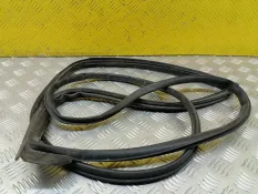 Уплотнительная резинка боковой двери Toyota Land Cruiser Prado 150 (2009-2023) 2020 6787160130 ВНЕДОРОЖНИК 4.0 I 1GRFE