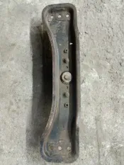 Балка под КПП Mitsubishi L200 (2006-2015) 2008 MR995060 ПИКАП 2.5 D 4D56