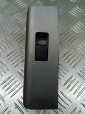 Кнопка стеклоподъемника заднего правого Nissan Pathfinder (R51M) 2004-2013 2007 82960EA300