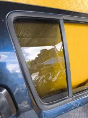 Стекло двери задней правой (форточка) Nissan Pathfinder (R51M) 2004-2013 2006 82262EB33A ВНЕДОРОЖНИК 2.5 D YD25DDTI