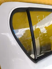 Стекло двери задней правой (форточка) Toyota Hilux (2015-2021) 2021 681230K250 ПИКАП 2.4 D 2GDFTV