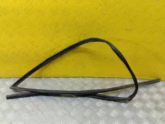 Уплотнитель стекла двери (бархотка) Toyota Land Cruiser Prado 150 (2009-2023) 2012 6814160080 2.7 I 2TRFE