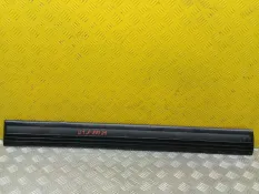 Молдинг двери передней левой Toyota Land Cruiser (100) 1998-2007 2004 7573260120 ВНЕДОРОЖНИК 4.7 I 2UZFE