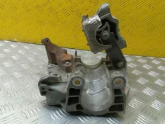 Кронштейн двигателя Land Rover Freelander II (2006-2014) 2011 6G926P082LB 2.2 D 224DT