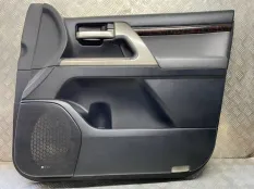 Обшивка двери передняя правая Toyota Land Cruiser 200 (2008-2021) 2010 6761060D31C0 4.5 D 1VDFTV