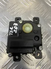 Моторчик заслонки печки Toyota Land Cruiser 200 (2008-2021) 2010 0638001030 4.5 D 1VDFTV