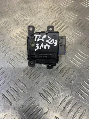 Моторчик заслонки печки Toyota Land Cruiser 200 (2008-2021) 2010 0638000920 4.5 D 1VDFTV