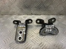 Петля двери передней левой Toyota Land Cruiser 200 (2008-2021) 2010 6872012151 4.5 D 1VDFTV