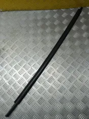 Молдинг стекла двери передней правой наружный Toyota Rav 4 (XA30) (2005-2014) 2006 7571042030 2.0 I 1AZFE