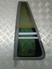 Стекло двери задней левой (форточка) Land Rover Freelander II (2006-2014) 2011 LR012231 2.2 D 224DT