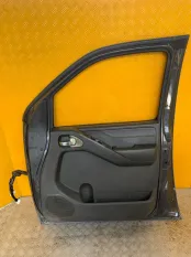 Обшивка двери передняя правая Nissan Navara (D40) 2004-2015 2008 809004X34A ПИКАП 2.5 D YD25DDTI