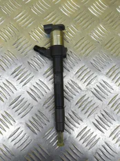 Форсунка топливная Mitsubishi L200 (2015-2022) 2019 1465A439