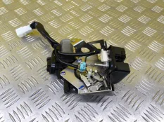 Замок багажника Toyota Rav 4 (CA40) (2012-2019) 2013 6935028160 2.0 D 1ADFTV