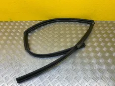 Уплотнитель стекла двери (бархотка) Nissan Pathfinder (R51M) 2004-2013 2010 80331EB300 2.5 D YD25DDTI