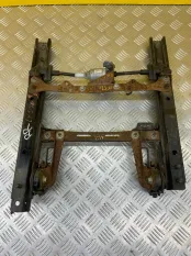 Салазки сиденья Lexus LX 570 (2007-2022) 2009 7216060070 5.7 I 3URFE