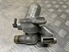 Корпус термостата Chrysler Voyager IV (2000-2007) 54374371 2.5 CRD