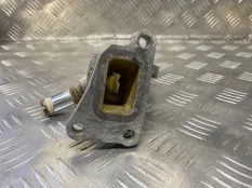 Корпус термостата Chrysler PT Cruiser 2000-2010 04884011AA 2.4