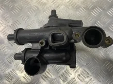 Корпус термостата Dodge Caliber I (2006-2012) 04884568AB 2.0 I