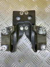 Петля капота Nissan Navara (D40) 2004-2015 2008 65400ZP00A ПИКАП 2.5 D YD25DDTI