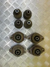 Подушка рамы Nissan Navara (D40) 2004-2015 2008 95510EB302 ПИКАП 2.5 D YD25DDTI