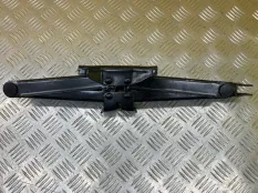 Домкрат Nissan Navara (D40) 2004-2015 2008 99550EB300 ПИКАП 2.5 D YD25DDTI