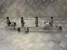 Топливная рампа Chrysler Voyager IV (2000-2007) 2005 4861387AD 2.4 I EDZ