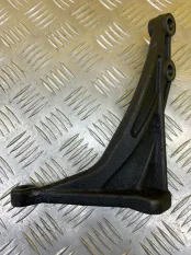 Кронштейн КПП Toyota Hilux (2005-2015) 2012 331190K020 ПИКАП 2.5 D 2KDFTV