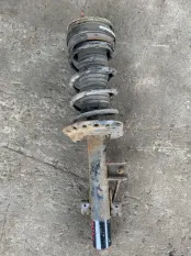 Амортизатор задний правый Land Rover Range Rover Evoque I (2011-2018) 2014 LR044684 2.2 D 224DT