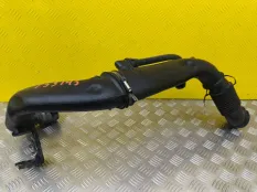 Патрубок воздушного фильтра Land Rover Range Rover Evoque I (2011-2018) 2014 LR049681 2.2 D 224DT