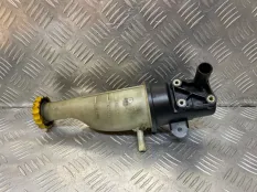 Бачок гидроусилителя Chrysler PT Cruiser 2000-2010 2002 05272967AC 2.2 D EDJ
