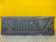 Обшивка крышки багажника ISUZU D-Max II (2012-2021) 2014 8981041592 ПИКАП 2.5 D 4JK1
