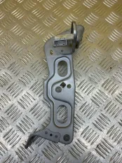 Кронштейн Toyota Sequoia II 2008 - 2022 2013 828610C014 ВНЕДОРОЖНИК 5.7 I 3URFE