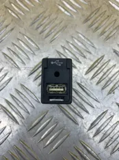 Разъем AUX / USB Toyota Hilux (2015-2021) 2021 861900K100 ПИКАП 2.8 D 1GDFTV