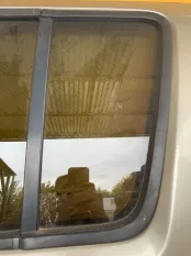 Стекло двери задней левой (форточка) Nissan Pathfinder (R51M) 2004-2013 2008 82263EB33A ВНЕДОРОЖНИК 2.5 D YD25DDTI