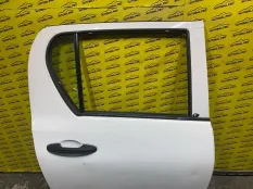 Стекло двери задней правой Toyota Hilux (2015-2021) 2017 681130K220 ПИКАП 2.4 D 2GDFTV