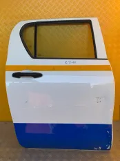 Стекло двери задней правой (форточка) Toyota Hilux (2015-2021) 2022 681230K250 ПИКАП 2.4 D 2GDFTV