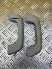 Ручка внутренняя потолочная Toyota Hilux (2015-2021) 2017 746030K070 ПИКАП 2.4 D 2GDFTV