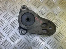 Кронштейн Mitsubishi L200 (2006-2015) 2012 1345A062 2.5 D 4D56