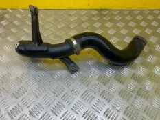 Патрубок интеркулера Toyota Hilux (2015-2021) 2017 173610L021 ПИКАП 2.4 D 2GDFTV