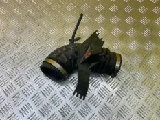Патрубок воздушного фильтра Nissan Navara (D40) 2004-2015 2008 16578EC00B ПИКАП 2.5 D YD25DDTI