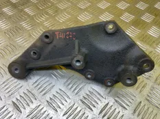 Кронштейн Mitsubishi L200 (2006-2015) 2012 4450A172 2.5 D 4D56