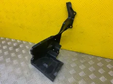 Дефлектор радиатора Mitsubishi L200 (2015-2022) 2016 5211A302 ПИКАП 2.4 D 4N15