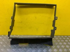 Диффузор вентилятора Dacia Duster 2010-2017 2016 215596391R 1.6 I