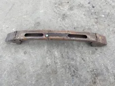 Усилитель бампера переднего Chrysler Voyager III 1995-2001 1998 05011110AA