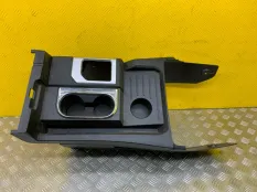 Консоль центральная Toyota Tundra II (2006-2022) 2015 588040C100 ПИКАП 5.7 I 3URFBE